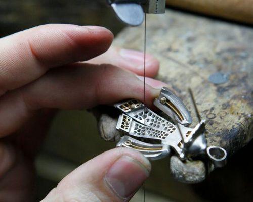 拆解胸针手表盒子有哪些步骤?