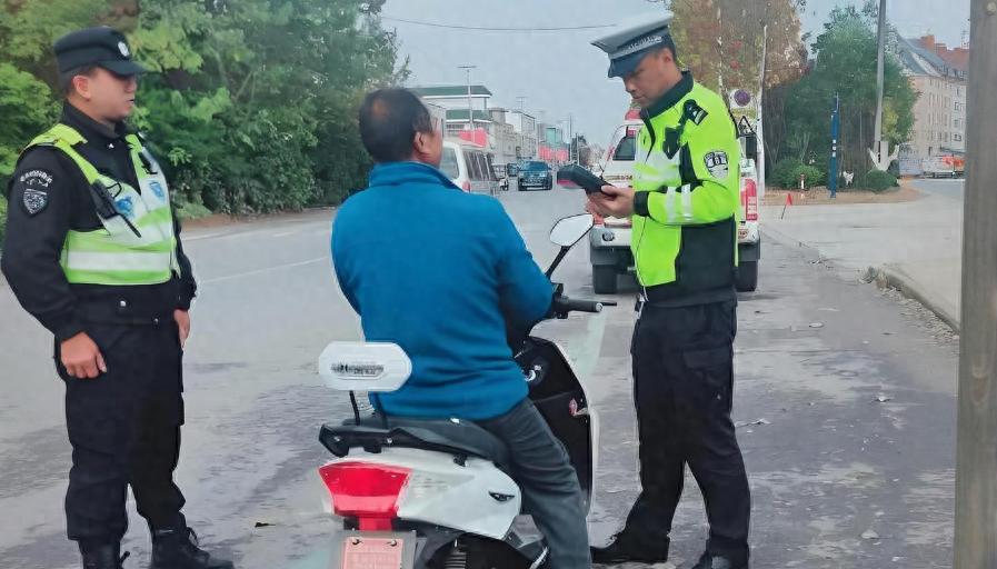 4月1日起，电动车、摩托车、三轮车“2禁3罚”，车主注意